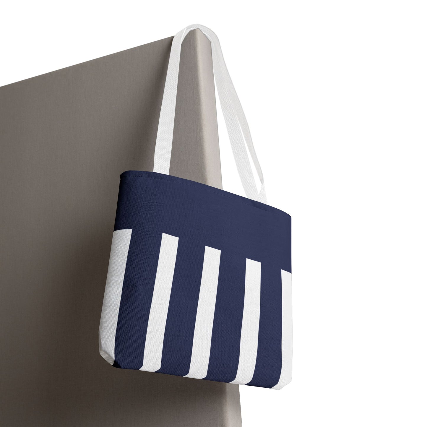 La Strie (navy & white) - Tote Bag - Stylish Beach Vibes for Every Occasion!